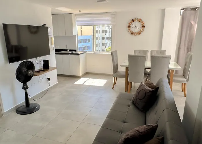 Apartamentos Con Salida Directa Al Mar - Bedviajes